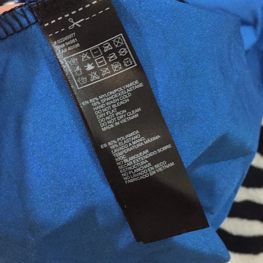 2 bodycon dresses off shoulder and low back lace - Picture 5 of 7